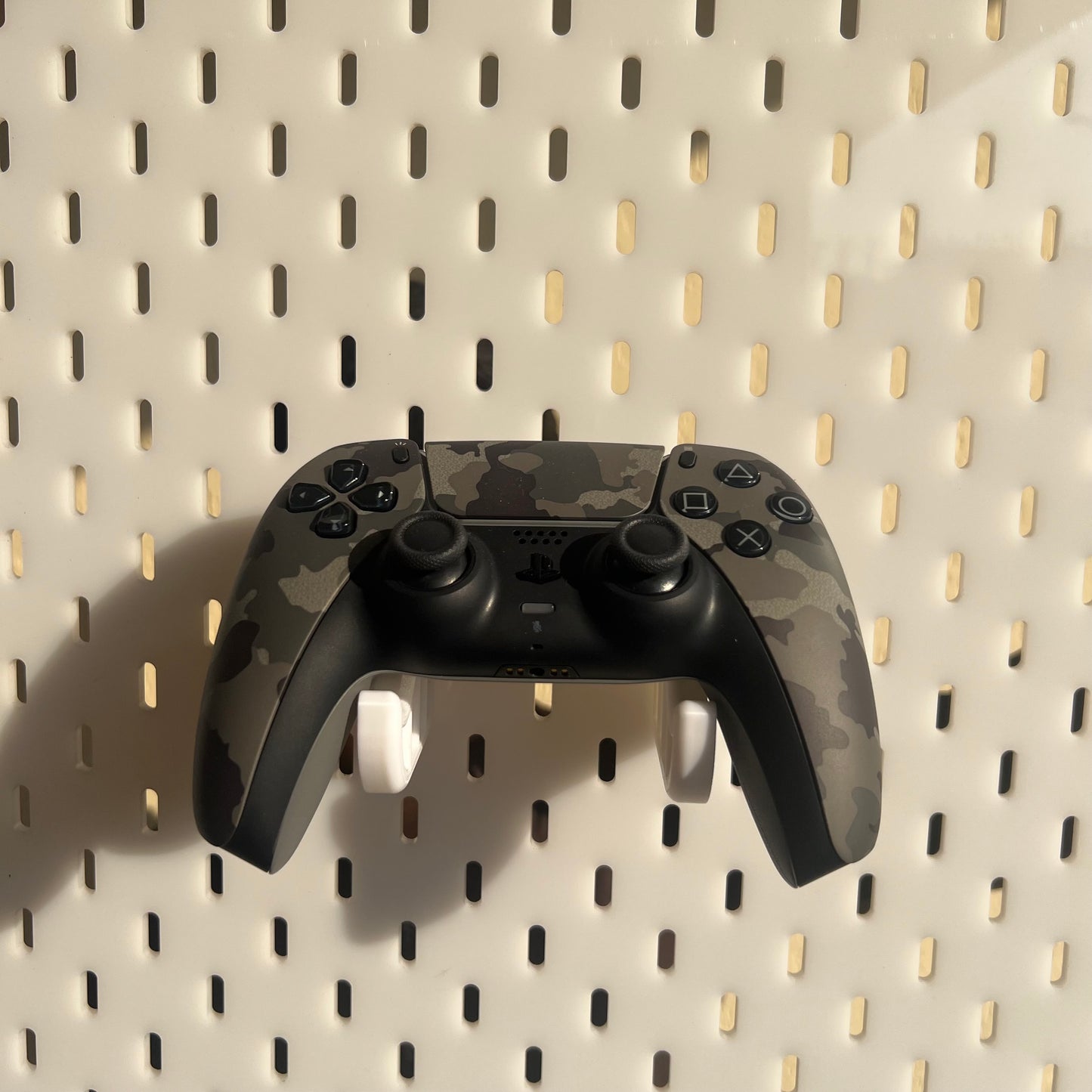 Universal Games Controller Holder