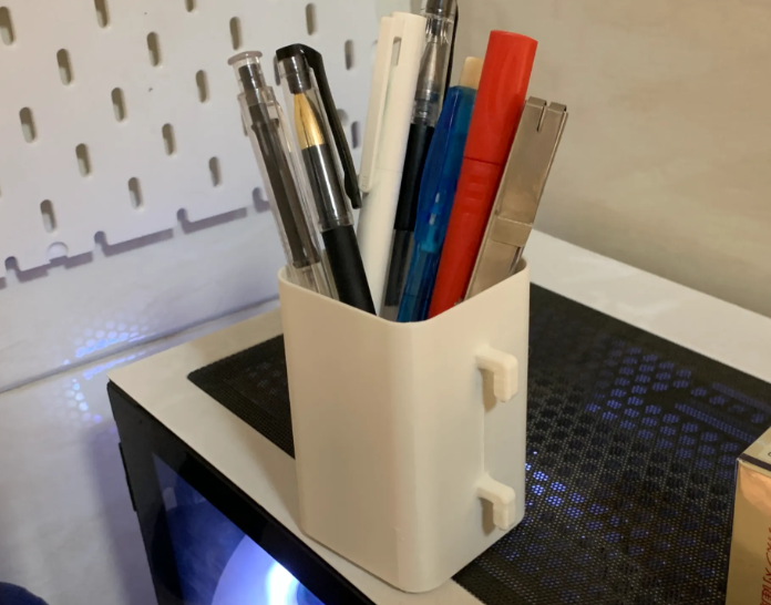 Pen Holder