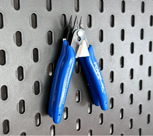 Pliers holder (1 PC)